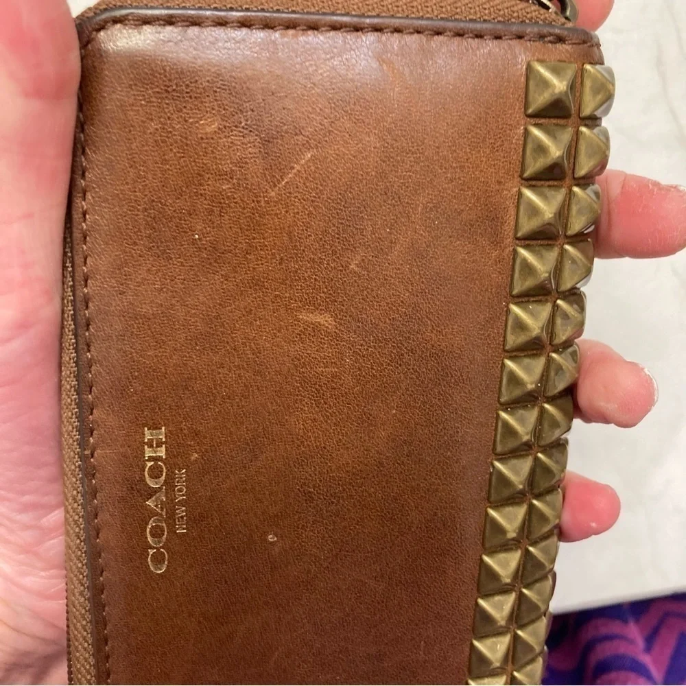 Coach brown weathered leather wristlet wallet